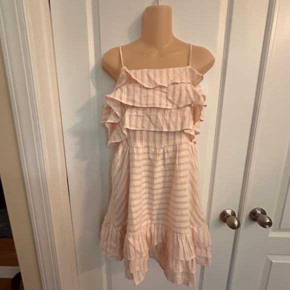 &merci Dresses & Skirts - &merci pink and white striped ruffle‎ dress